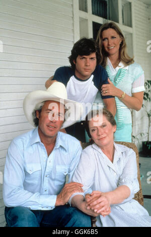 DALLAS / USA / Mickey Trotter (TIMOTHY PATRICK MUROHY), Donna Culver Krebbs (SUSANHOWARD), Raymond Krebbs STEVE KANALY (und) Tante Lil Trotter (Kate REID) Banque D'Images