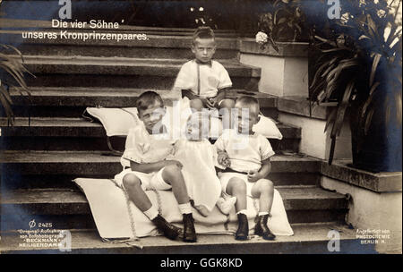 Prinz Wilhelm, Prinz Friedrich, Prinz Louis Ferdinand und Prinz Hubertus von Preußen Preußen - ca 1912 Banque D'Images