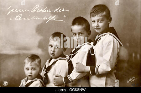 V.l. : Prinz Friedrich, Prinz Hubertus, Prinz Louis Ferdinand und Prinz Wilhelm von Preußen Preußen - ca 1913/1914 Banque D'Images