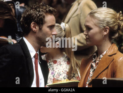 CAROLINA / Carolina USA/D 2004 / Marleen Gorris Albert (ALESSANDRO NIVOLA) und Carolina (JULIA STILES) Régie : Marleen Gorris aka. Carolina Banque D'Images