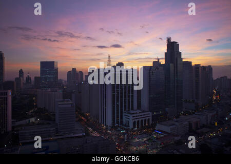 La ville de Makati, le quartier financier et d'affaires dans le centre de la capitale, Manille, Philippines, Asie Banque D'Images