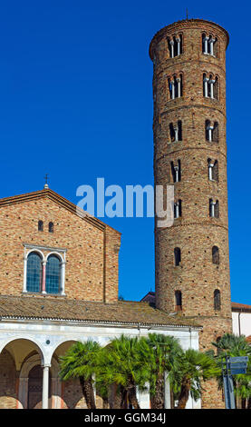 La Basilique de Sant Apollinare Nuovo à Ravenne, Émilie-Romagne. L'Italie. Banque D'Images