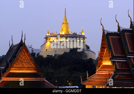 Wat Ratchanatda et Golden Mount, Bangkok, Thaïlande Banque D'Images