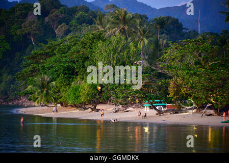 Plage de Kai Bae, île de Chang, le Golf de Thaïlande, Thaïlande Banque D'Images