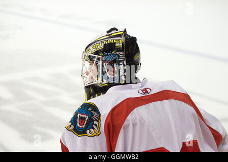 Miika Wiikman du GMB Nottingham Panthers pendant le réchauffage. Banque D'Images