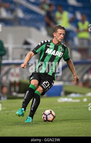 Reggio Emilia, Italie. 4e août 2016. Marcello Gazzola (Sassuolo) Football/Football : l'UEFA Europa League en troisième tour de qualification 2e match aller entre US Sassuolo 3-0 FC Lucerne au stade Mapei - Citta del Tricolore à Reggio Emilia, Italie . © Maurizio Borsari/AFLO/Alamy Live News Banque D'Images