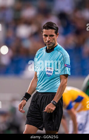 Reggio Emilia, Italie. 4e août 2016. Ali Palabiyik (arbitre) Football/Football : l'UEFA Europa League en troisième tour de qualification 2e match aller entre US Sassuolo 3-0 FC Lucerne au stade Mapei - Citta del Tricolore à Reggio Emilia, Italie . © Maurizio Borsari/AFLO/Alamy Live News Banque D'Images