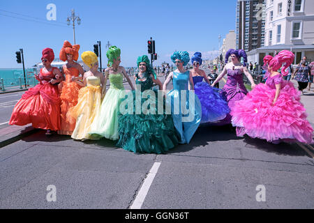 Brighton Pride 2016 Parade, ville de Brighton & Hove, East Sussex, Royaume-Uni. Banque D'Images