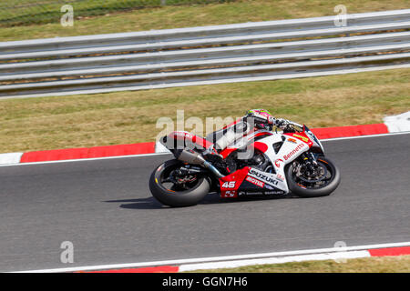 Brands Hatch, UK, 6 août 2016. Tommy Bridewell équitation pour l'équipe Suzuki Bennetts BSB durant la ronde de qualification Datatag. Tommy qualifié en 3ème place pour la course principale qui a lieu le 7 août 2016. Rick Deacon / Alamy Live News Banque D'Images