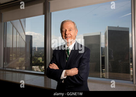 Gouverneur Pete Wilson pose pour un portrait dans la région de Los Angeles Banque D'Images