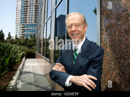 Gouverneur Pete Wilson pose pour un portrait dans la région de Los Angeles Banque D'Images