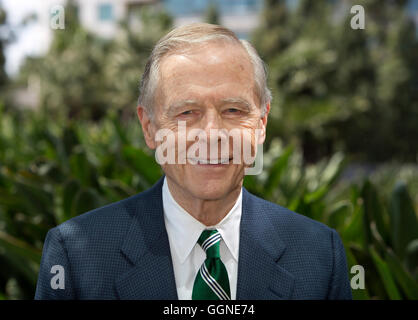 Gouverneur Pete Wilson pose pour un portrait dans la région de Los Angeles Banque D'Images