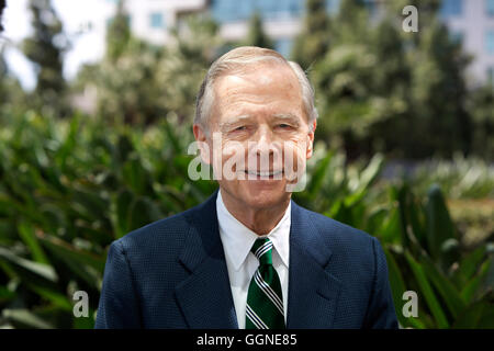 Gouverneur Pete Wilson pose pour un portrait dans la région de Los Angeles Banque D'Images