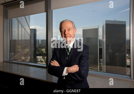 Gouverneur Pete Wilson pose pour un portrait dans la région de Los Angeles Banque D'Images