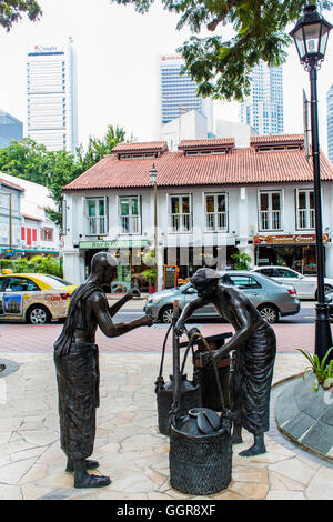 Singapour - 4 août 2014 : Les colons indiens sculpture atTelok Ayer Green Park à Singapour. Sculpture représente les métiers de t Banque D'Images