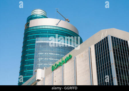 Tour de Titania et El Corte Ingles. D'AZCA, Madrid, Espagne. Banque D'Images