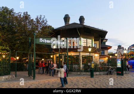 Wien, Vienne : : Restaurant Schweizerhaus dans Prater, l'Autriche, Wien, 02. Banque D'Images