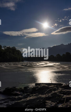 Wien : vallée de la Salzach Salzach surplombant la Hagengebirge à la pleine lune, l'Autriche, Salzbourg, Tennengau Banque D'Images