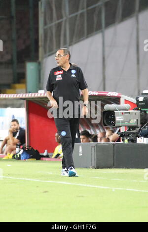 Napoli, Italie. 7 Août, 2016. Maurizio Sarri entraîneur du SSC Napoli lors de match de football entre SSC Napoli et Monaco au stade San Paolo de Naples .résultat final Napoli vs Monaco 5-0 Crédit : Salvatore Esposito/Alamy Live News Banque D'Images