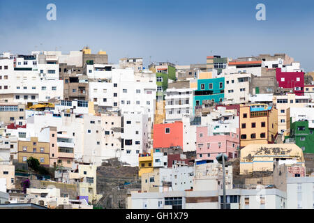 Vue panoramique sur les structures colorées dans la ville de Las Palmas de Gran Canaria, Îles Canaries, Espagne Banque D'Images