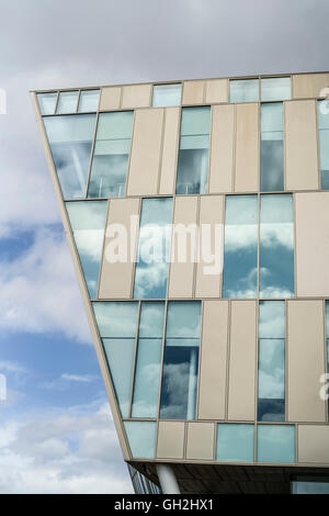 Au centre des opérations BT No 1 Harton Quay, South Shields, Tyneside. L'architecture inhabituelle, grand centre d'appel de l'employeur. Banque D'Images