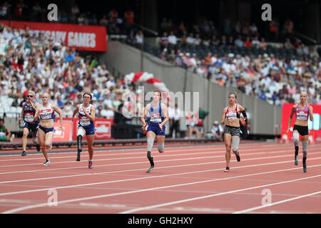 Marlou van Rhijn, Sophie KAMLISH, Laura SUCRE, Marlene Van Gansewinkel, Fleur JONG & Liz WILLIS concurrentes dans le Women's 100m T44, de l'IPC 2016 anniversaire des Jeux, le Parc Olympique Queen Elizabeth, Stratford, London, UK. Banque D'Images