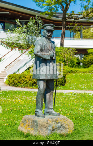 Géographie / voyage, Allemagne, Bade-Wurtemberg, Friedrichshafen, de musées, d'un monument pour le comte Ferdinand von Zeppelin en face du comte Zeppelin, Additional-Rights Clearance-Info-chambre-Not-Available Banque D'Images