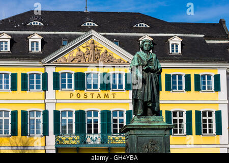 Géographie / voyage, Allemagne, Berlin, Bonn, monuments, monument de Ludwig van Beethoven sur l'Muensterplatz (square), érigée après 1845, concept par Ernst Haehnel (1811 - 1891), Additional-Rights Clearance-Info-Not-Available- Banque D'Images