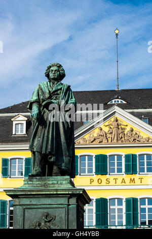 Géographie / voyage, Allemagne, Berlin, Bonn, monuments, monument de Ludwig van Beethoven sur l'Muensterplatz (square), érigée après 1845, concept par Ernst Haehnel (1811 - 1891), Additional-Rights Clearance-Info-Not-Available- Banque D'Images