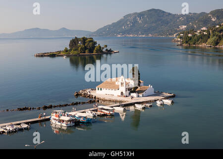 Monastère de Panagia Vlacherna et île de la souris, Kerkira, Corfou, mer Ionienne, île grecque, Grèce Banque D'Images