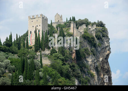 Castello di Arco Arco (Château ruiné - Trentin, Italie) Banque D'Images