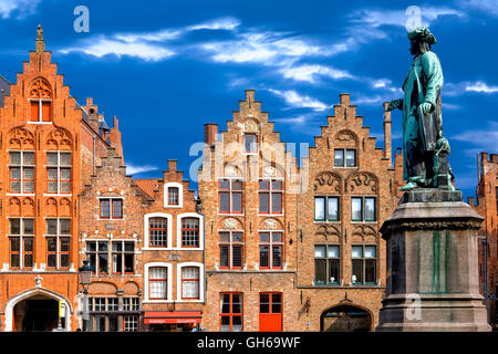 La place Jan Van Eyck à Bruges, Belgique Banque D'Images