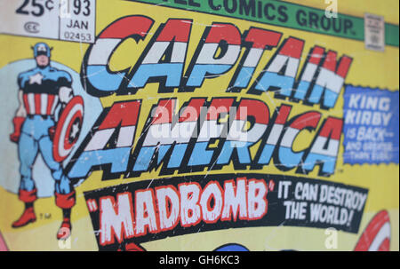 Captain America Retro Comic couvrir, King Kirby est de retour. Banque D'Images