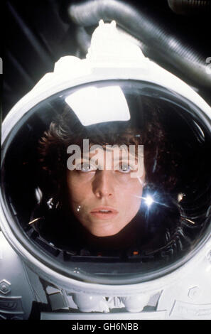 ALIEN - 2003 / UK / Ridley Scott Ripley (Sigourney Weaver) Régie : Ridley Scott Banque D'Images