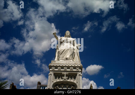 Southend Southend on Sea, Essex, Angleterre, Royaume-Uni. Statue de la reine Victoria 016 août jetée sur la Colline parlementaire. Banque D'Images