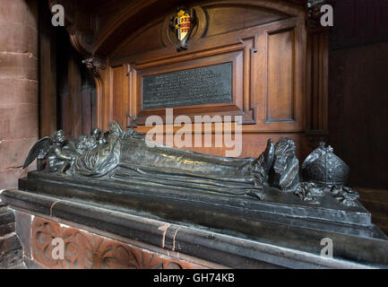 Évêque de Carlisle Harvey Goodwin's tombe dans la cathédrale. Banque D'Images