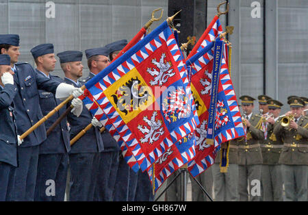 Prague, République tchèque. 09Th Aug 2016. Cérémonie à l'occasion de remplacement de Stefanik Libor par Jaromir Sebesta comme commandant de la Force aérienne tchèque, à Prague, en République tchèque, le 8 août 2016. © Michal Dolezal/CTK Photo/Alamy Live News Banque D'Images