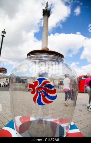 Trafalgar Square, Londres, Royaume-Uni. 9 Août, 2016. - Le Rêve BFG Sentier Jar à Trafalgar Square. Les rues de Londres sont transformés en pots de rêve géant magique pour célébrer le 100e anniversaire de Roald Dahl et Le BFG. film Credit : Dinendra Haria/Alamy Live News Banque D'Images