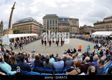 Glasgow, Écosse, Royaume-Uni 9 août 2016.Piping live ! Continué à Glasgow aujourd'hui comme un prélude à la Pipe Band Championships le week-end. dans George Square. Credit : Gérard Ferry/Alamy Live News Banque D'Images