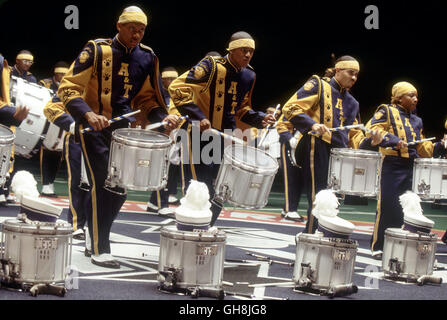 DRUMLINE Drumline / USA 2002 / Charles Stone III Voir Regie : Charles Stone III aka. Drumline Banque D'Images