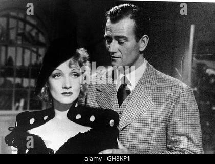 DAS HAUS DER SIEBEN SÜNDEN / sept pécheurs USA 1940 / Tay Garnett Marlene Dietrich (Bijou Blanche), JOHN WAYNE (Lt. Dan Brant) Régie : Tay Garnett aka. Sept pécheurs Banque D'Images