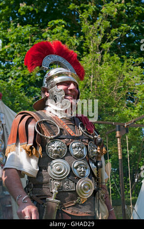 Officier de soldat de la légionaire romaine centurion en armure au Festival romain d'Eboracum en été York North Yorkshire Angleterre Royaume-Uni Grande-Bretagne Banque D'Images