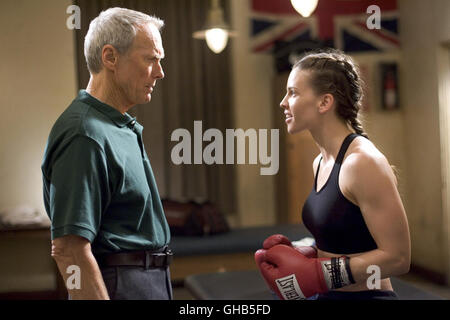 MILLION DOLLAR BABY Clint USA 2004 Eastwoodtrainer Frankie (CLINT EASTWOOD) et Maggie (Hilary Swank) Régie : Clint Eastwood Banque D'Images