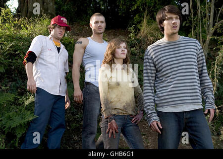 HOUSE OF WAX Australie/USA 2005 Jaume Collet-Serra Johnson Chapman (JON ABRAHAMS), Nick Jones (Chad Michael Murray), Carly Jones (Elisha Cuthbert) et Wade (Jared Padalecki) Régie : Jaume Collet-Serra Banque D'Images