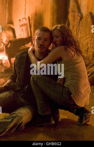 HOUSE OF WAX Australie/USA 2005 Jaume Collet-Serra Nick Jones (Chad Michael Murray) und Carly Jones (Elisha Cuthbert) Régie : Jaume Collet-Serra Banque D'Images