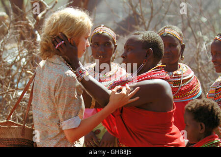 DIE WEISSE MASSAI Deutschland 2005 Carola Hermine Huntgeburth (NINA HOSS) Lemalians und Mutter. Regie : Hermine Huntgeburth Banque D'Images