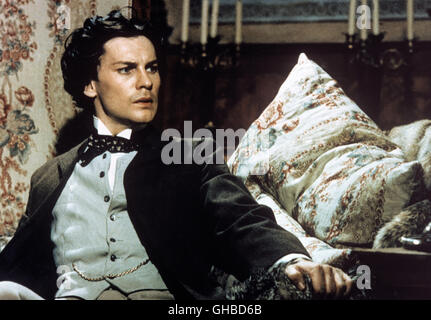 LUDWIG Ludwig II F/C/BRD 1972 Luchino Visconti HELMUT BERGER (Le Roi Ludwig II) Régie : Luchino Visconti aka. Ludwig II Banque D'Images