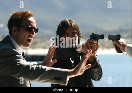 Seigneur de guerre - HÄNDLER DES TODES seigneur de guerre USA 2005 Andrew Niccol Yuri Orlov (NICOLAS CAGE) et Vitali (Jared Leto) Régie : Andrew Niccol aka. Seigneur de guerre Banque D'Images