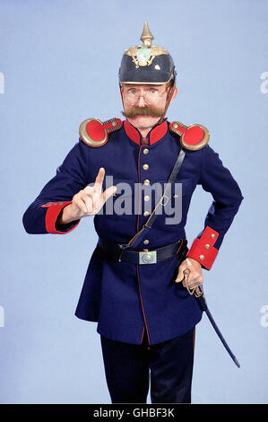 DER RÄUBER HOTZENPLOTZ D 2006 Gernot Roll Wachtmeister Dimpflmoser (Piet Klocke) Régie : Gernot Roll Banque D'Images