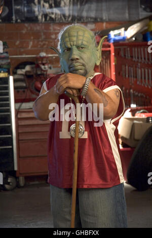 DATE FILM USA 2006 Aaron Seltzer Relevage (Tony Cox) dans une parodie de 'Yoda'. Regie : Aaron Seltzer Banque D'Images